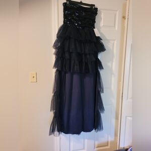 NWT-Elegant Navy Tiered Evening Dress-PERFECR FOR HOMECOMING/WEDDING